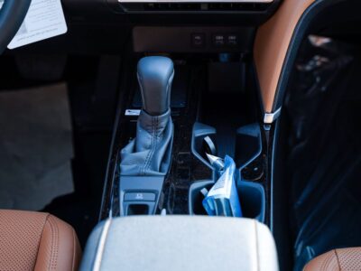 2026 Toyota Camry 4 Cylinder Petrol Engine White Tan Sedan GCC Specs