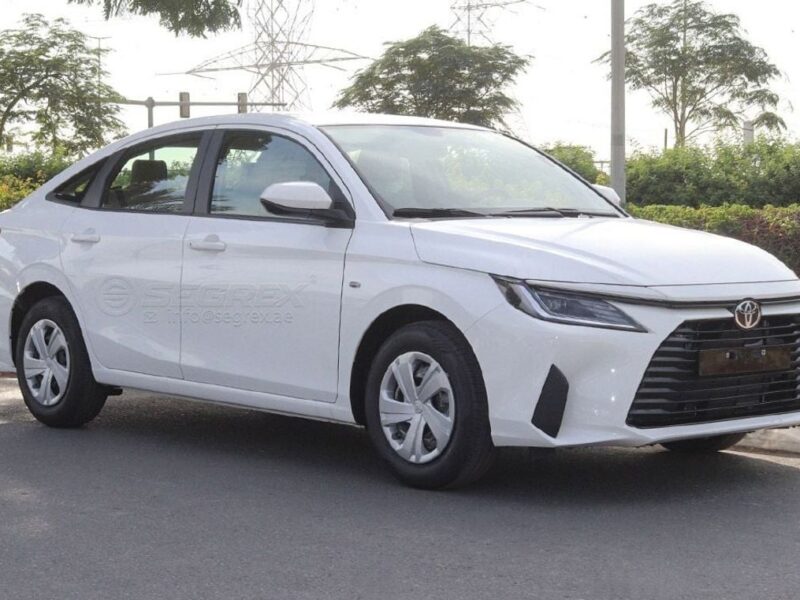 2026 Toyota Yaris Petrol AT 1.5L 4 Cylinders Petrol Engine White Beige Sedan FWD GCC