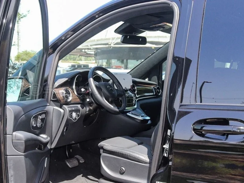 2023 Mercedes-Benz V300d 4Matic Exclusive Long 4 Cylinders Petrol Engine Black Van