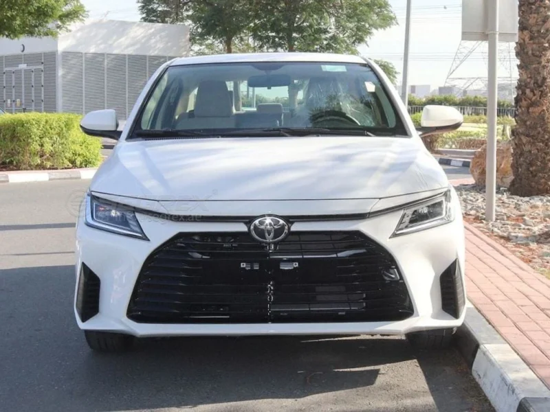 2026 Toyota Yaris Petrol AT 1.5L 4 Cylinders Petrol Engine White Beige Sedan FWD GCC