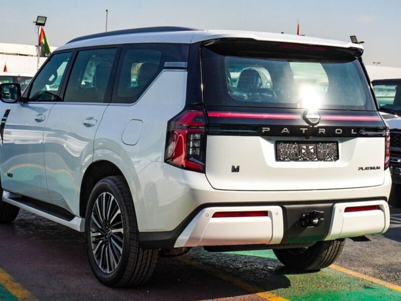 2025 Nissan Patrol Platinum 3.5-liter V6 Twin-Turbo Engine White Burgundy SUV GCC Specs