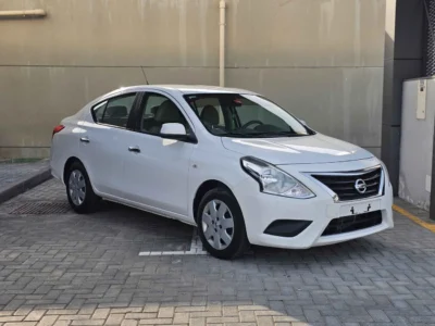 2022 Nissan Sunny SV GCC Specs 1.5 Litres V4 Petrol Engine White Beige Sedan
