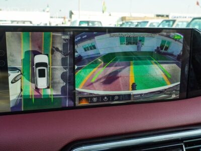 2025 Nissan Patrol Platinum 3.5-liter V6 Twin-Turbo Engine White Burgundy SUV GCC Specs