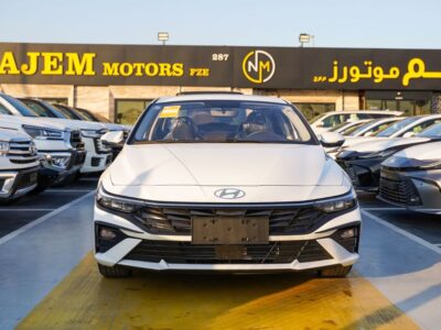 2025 Hyundai Elantra 4 Cylinder Petrol Engine White Black Sedan Chinese Specs