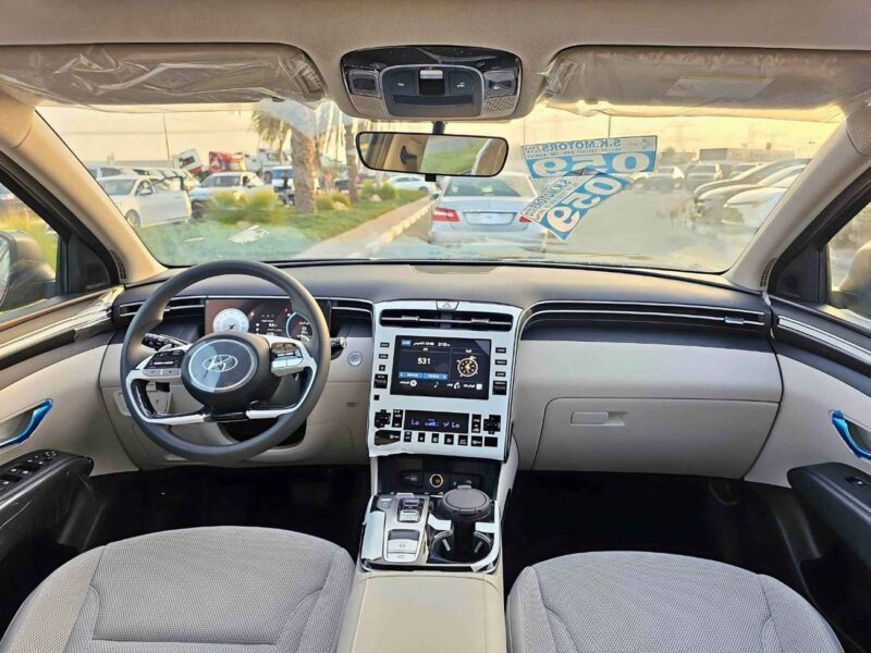 2024 Hyundai Tucson 1.6T V4 PETROL Engine Grey Beige SUV GCC Specs FULL OPTION
