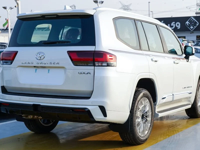2026 Toyota Land Cruiser GXR 4.0L V6 Twin-Turbo Petrol Engine White Black SUV GCC