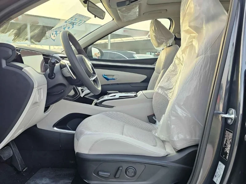 2024 Hyundai Tucson 1.6T V4 PETROL Engine Grey Beige SUV GCC Specs FULL OPTION