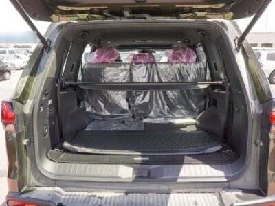 2025 Lexus LX600 3.5 Litres V6 Petrol Engine Green grey SUV GCC Specs