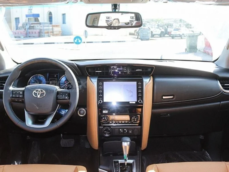 2025 Model Toyota Fortuner 4.0L 6 Cylinder Petrol Engine White Beige SUV 4WD GCC
