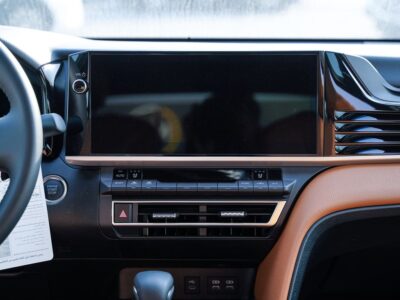 2026 Toyota Camry 4 Cylinder Petrol Engine White Tan Sedan GCC Specs