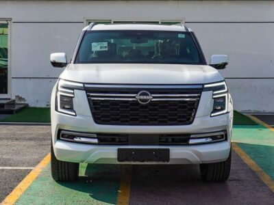 2025 Nissan Patrol Platinum 3.5-liter V6 Twin-Turbo Engine White Burgundy SUV GCC Specs