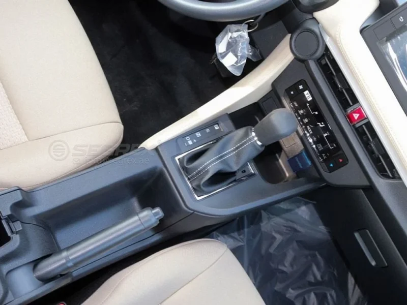 2026 Toyota Yaris Petrol AT 1.5L 4 Cylinders Petrol Engine White Beige Sedan FWD GCC