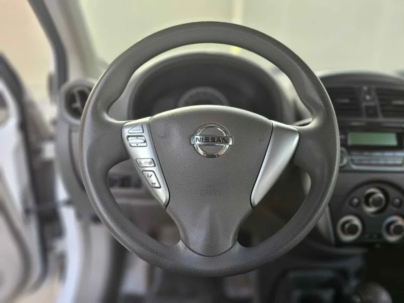 2022 Nissan Sunny SV GCC Specs 1.5 Litres V4 Petrol Engine White Beige Sedan