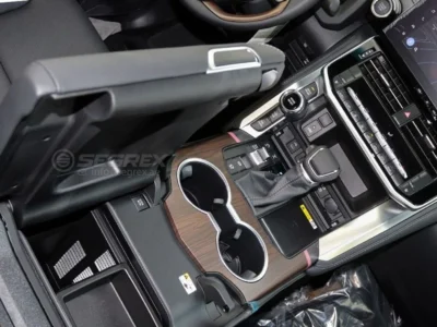 2026 Toyota Land Cruiser GXR 3.5L 6 Cylinders Petrol Engine White Black SUV GCC Specs