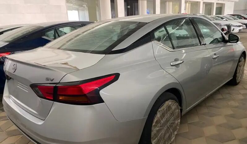 2024 Nissan Altima 2.5-liter 4 Cylinder Petrol Engine Silver Beige Sedan AWD