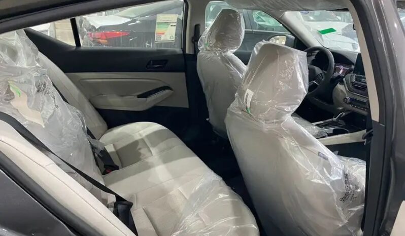 2024 Nissan Altima 2.5-liter 4 Cylinder Petrol Engine Silver Beige Sedan AWD