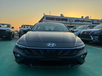 2024 Hyundai Elantra 2.0 Litres 4 Cylinders Petrol Engine Black Beige Sedan