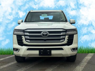 2025 Toyota Land Cruiser GXR 3.5L 6 Cylinder Petrol Engine White Beige SUV