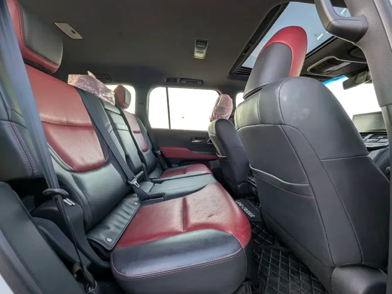 2022 Toyota Land Cruiser GR Sport 3.3L V6 Cylinders White Black SUV GCC Specs