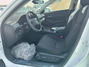 2024 Honda Accord 1.5L Turbocharged 4-Cylinder Gasoline Engine White Black Sedan