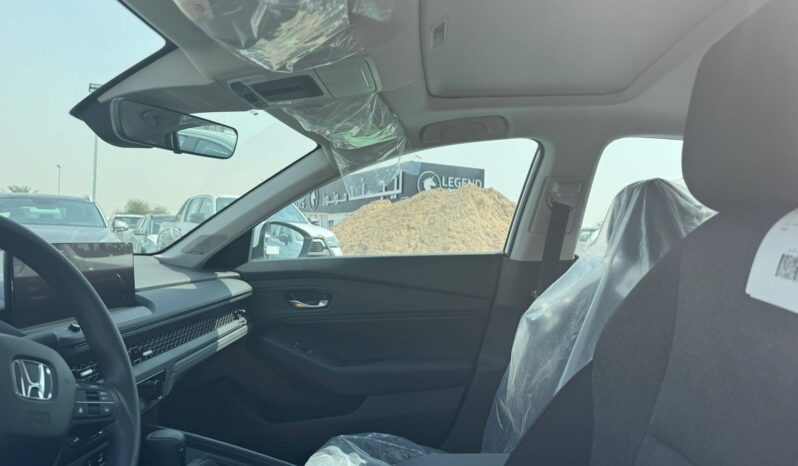 2024 Honda Accord 1.5L Turbocharged 4-Cylinder Gasoline Engine White Black Sedan