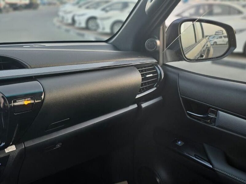 2024 TOYOTA HILUX 2.8L 4 Cylinder Engine DIESEL GR SPORT Black Pick Up Truck