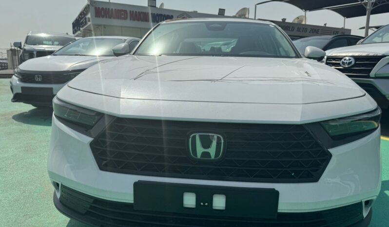 2024 Honda Accord 1.5L Turbocharged 4-Cylinder Gasoline Engine White Black Sedan