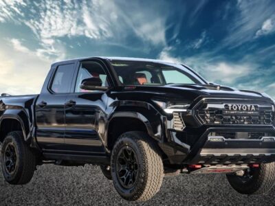 2025 Toyota Tacoma 2.4L V4 TRD PRO I-FORCE MAX Hybrid Black Red Pick-Up Truck