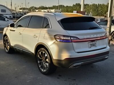 2022 Lincoln Nautilus 2.0L Turbocharged 4 Cylinder White Beige SUV AWD