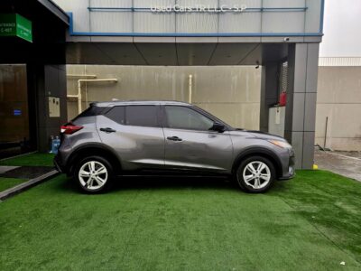 2022 Nissan Kicks SV 1.6 Litres V4 Petrol Engine Grey Black SUV American Specs