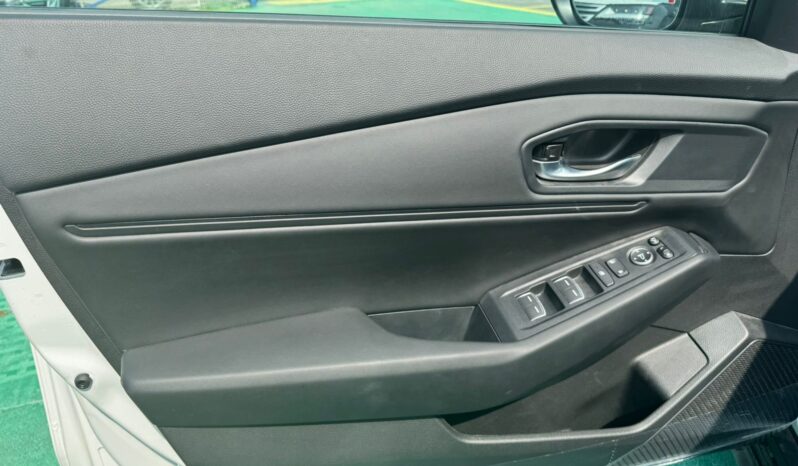 2024 Honda Accord 1.5L Turbocharged 4-Cylinder Gasoline Engine White Black Sedan