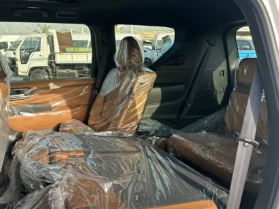 2025 Nissan Patrol 3.5L PLATINUM Twin-Turbo V6 White Tan SUV AWD GCC Specs