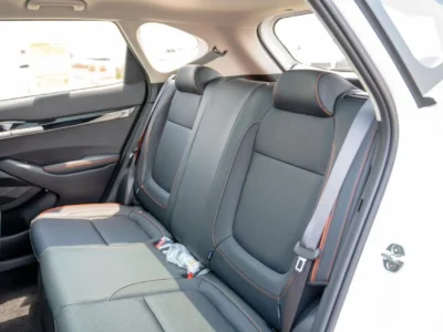 2025 Kia Seltos 1.5 Litres 4 Cylinder Petrol Engine White Black SUV FWD Chinese Specs