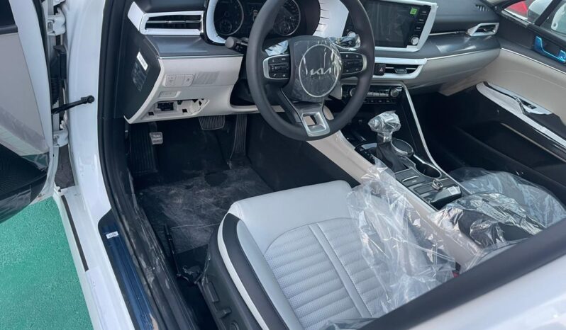 2024 Kia Optima 2.0 Litres 4 Cylinder Petrol Engines White Beige Sedan GCC FWD