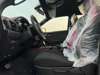 2025 Isuzu DMax 3.0L 4 Cylinders Engine Crew Cab 4WD GT Black Pick Up Truck GCC