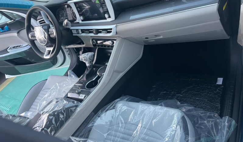 2024 Kia Optima 2.0 Litres 4 Cylinder Petrol Engines White Beige Sedan GCC FWD