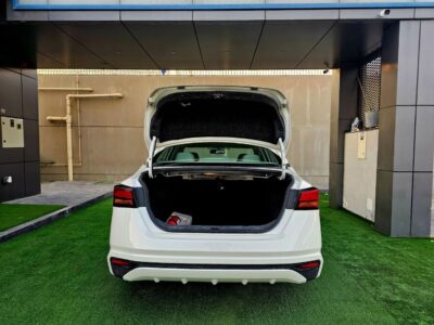 2021 Nissan Altima S GCC Specs 2.5 Litres V4 Petrol Engine White Beige Sedan Sedan FWD