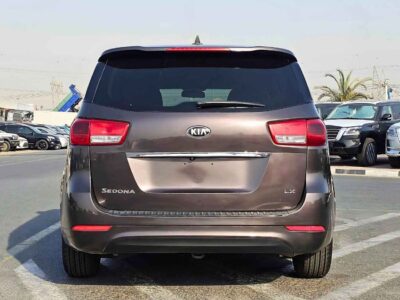 2017 Kia Sedona LX V6 Petrol Engine 3.3 Litres Grey Beige Van American Specs