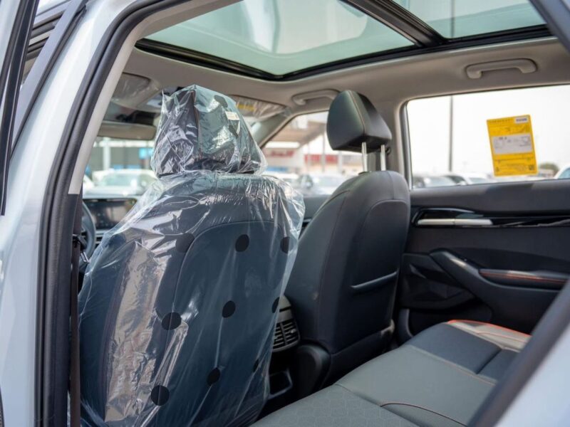 2025 Kia Seltos 1.5 Litres 4 Cylinder Petrol Engine White Black SUV FWD Chinese Specs