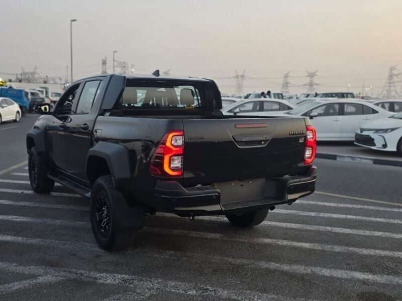 2024 TOYOTA HILUX 2.8L 4 Cylinder Engine DIESEL GR SPORT Black Pick Up Truck