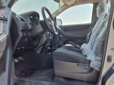 2025 Isuzu DMax 1.9L 4 Cylinder Engine DIESEL SINGLE CAB Grey Black Pick Up Truck