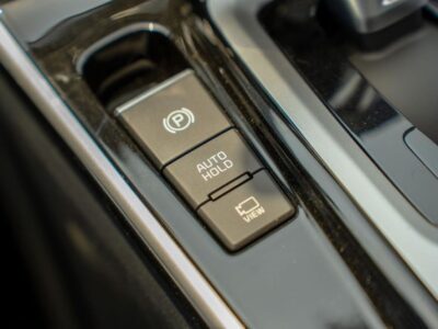 2025 Kia Seltos 1.5 Litres 4 Cylinder Petrol Engine White Black SUV FWD Chinese Specs