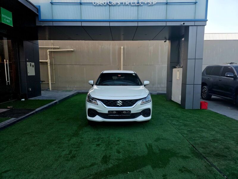 2023 Suzuki Baleno GCC 1.5 Litres V4 Petrol Engine White Black Hatchback GCC Specs