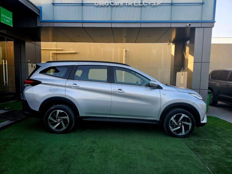 2020 Toyota Rush EX PASSENGER GCC 1.5 Litres V4 Petrol Engine Grey Black SUV GCC