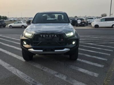 2024 TOYOTA HILUX 2.8L 4 Cylinder Engine DIESEL GR SPORT Black Pick Up Truck