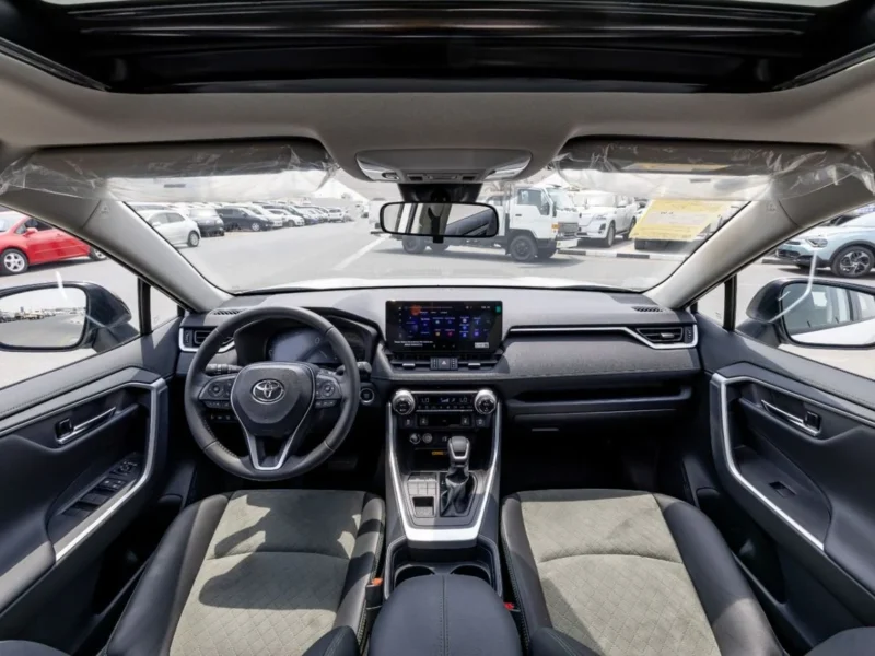 2025 Toyota RAV4 2.0L 4 Cylinders Petrol Engine 4WD White Black SUV CHINESE