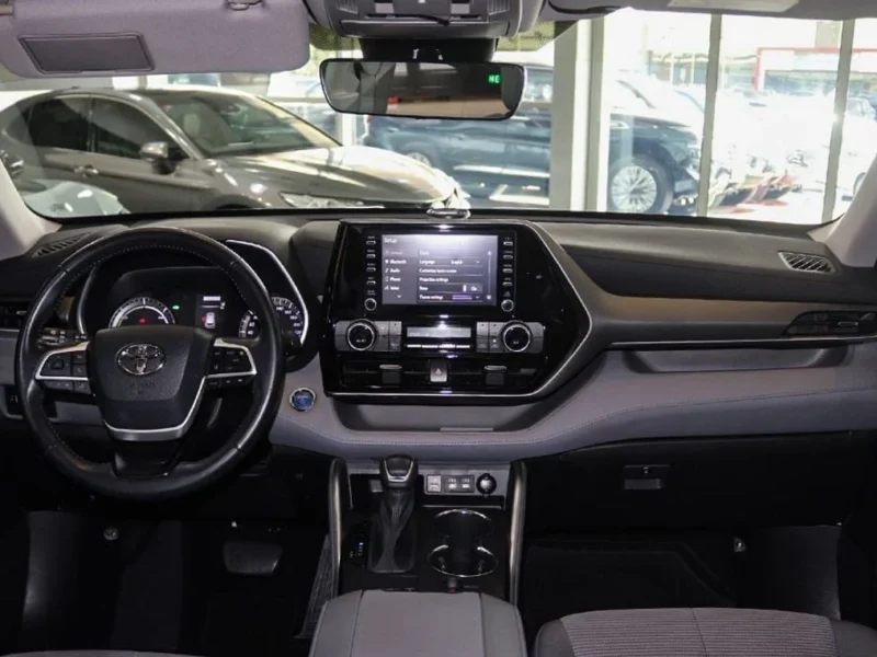 2022 Toyota Highlander GLE 2.5L 4 Cylinders Hybrid AWD White Grey SUV GCC Specs