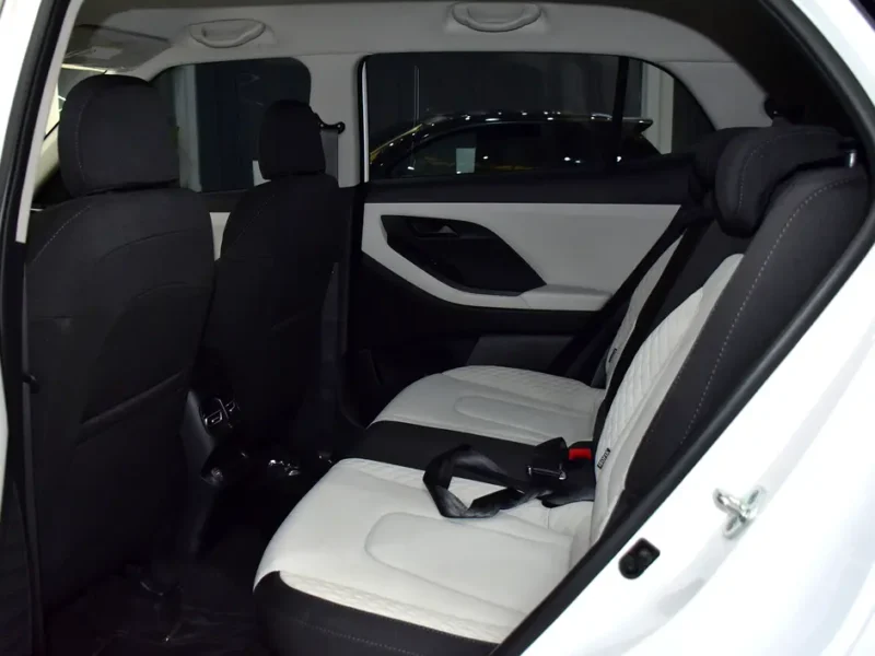 2024 Hyundai Creta S 4 Cylinder Petrol Engine White Black Crossover GCC Specs