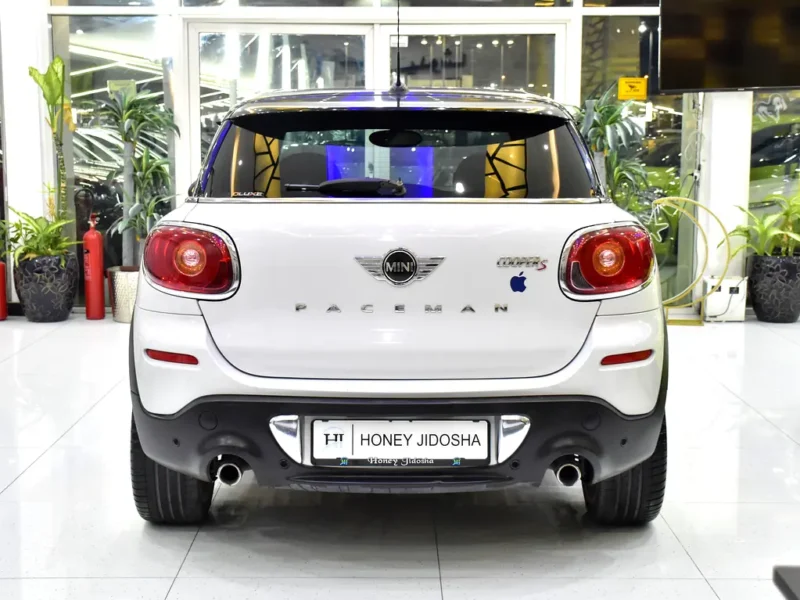 2013 MINI Paceman Cooper S 4 Cylinder Petrol Engine White Brown Hatchback GCC