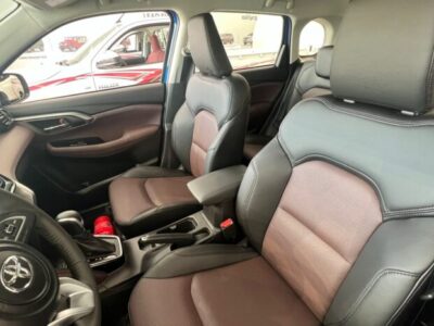 2024 Toyota Urban Cruiser 1.5-litre 4-cylinder Petrol Engine Blue Brown Compact SUV